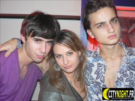 la mafia!!!!(2russes+1roumaine!)